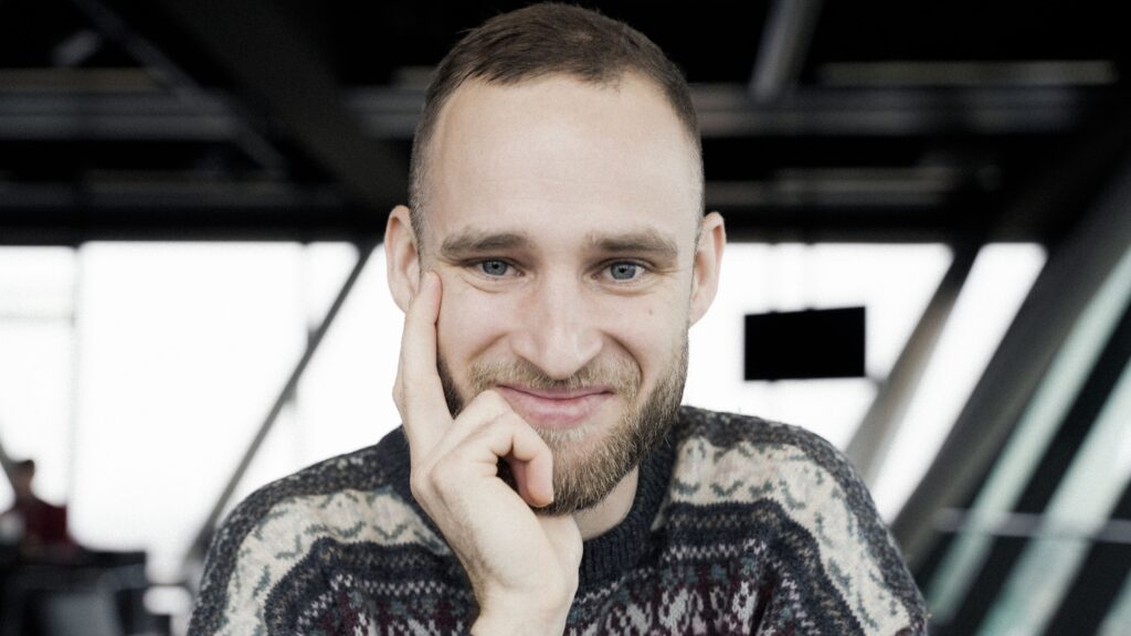 Vorschaubild - Artikel ÖON - Jonathan Lucas Hauser - Botschafter des Friedens